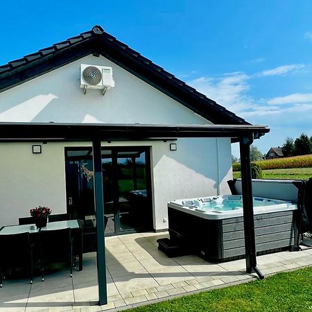 Domki Caloroczne Premium Zator Energylandia Экстерьер фото