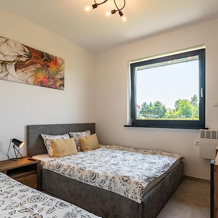 Domki Caloroczne Premium Zator Energylandia Экстерьер фото